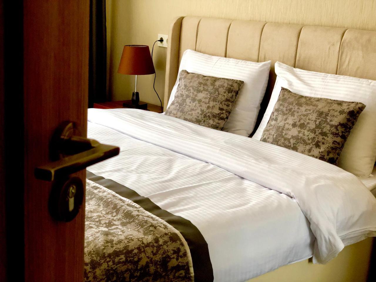 Tbili Hotel Tbilisi Pokoj fotografie
